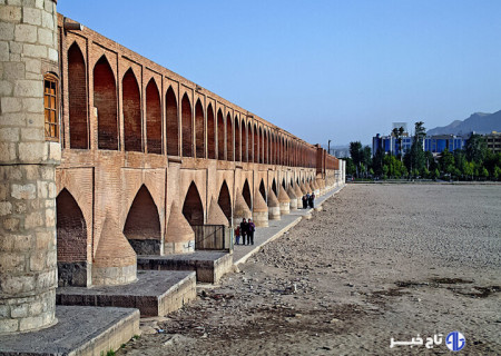 نمایشگاه کاریکاتور برای زاینده‌رود