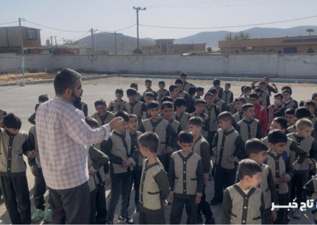 پیگیری‌ مهر نتیجه داد؛ حل مشکل آموزشی دانش‌آموزان روستای هرچگان
