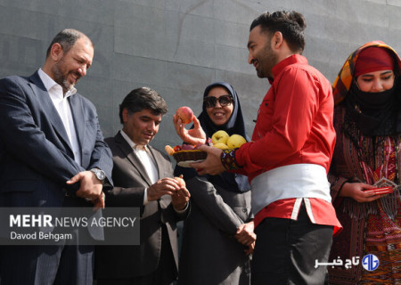 گرامیداشت روز ملی روستا و عشایر در آرامگاه فردوسی برگزار شد