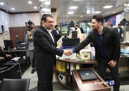 بازدید نجارزاده از برخی شعب سابق بانک سابق آینده