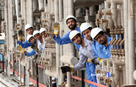 قرارداد ۶۱ میلیارد تومانی برای توسعه زیرساختهای منطقه ویژه اقتصادی ازنا منعقد شد