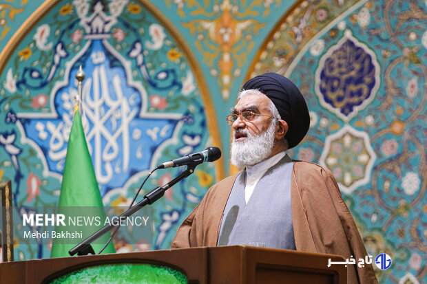 امام جمعه قم: مکتب فاطمی ستون ماندگار نهضت‌های الهی در تاریخ است