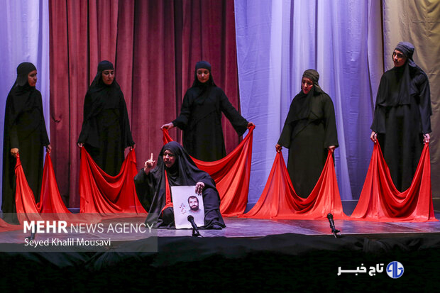 ببیست و ششمین جشنواره تئاتر قم با حضور ۱۹ اثر برتر در حال برگزاری است