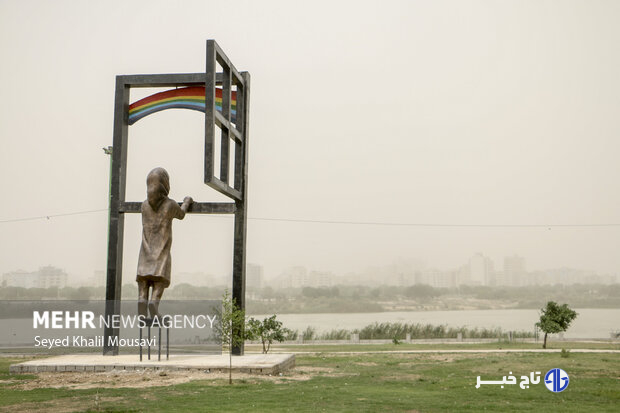 خوزستان زیر سایه دود؛ آلودگی ادامه دارد، راه‌حل‌ها در مسیرند
