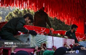 مردم شاهین شهر با شهدای گمنام وداع کردند