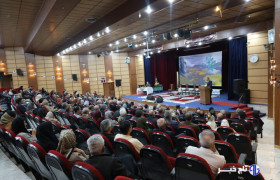 مروری بر ارتباط فرهنگی ایرج افشار با شهرستان بروجن