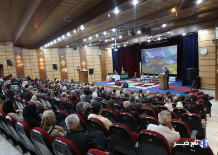 مروری بر ارتباط فرهنگی ایرج افشار با شهرستان بروجن