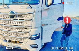 کامیون کشنده با راننده ۱۵ ساله در محور مورچهخورت متوقف شد