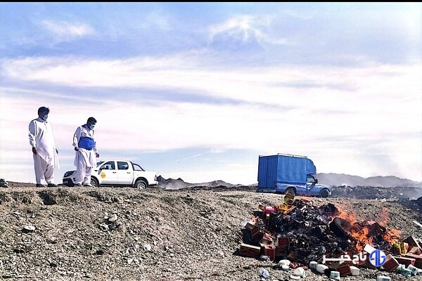 یک و نیم تن مواد غذایی فاسد در سراوان معدوم شد