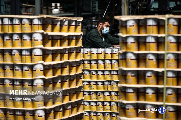 ۲ هزار لیتر روغن‌موتور فاقد مجوز در دلفان کشف شد