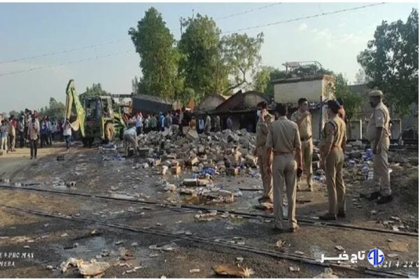 ۳ کشته در اثر برخورد وانت با قطار در تریپورای هند