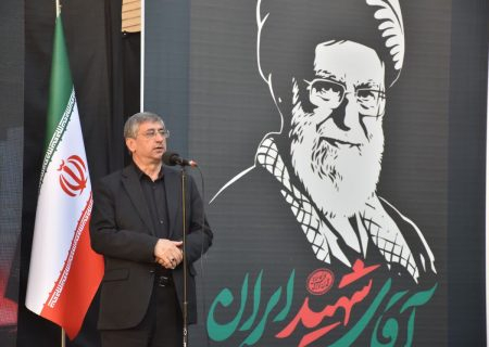 مردم با حضورشان، با رهبر انقلاب بیعت و از آقای شهید قدردانی کردند