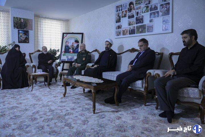 دیدار سردار رحیمصفوی با خانواده سرلشکر شهید حاجیزاده