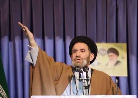 آسفالت بسیاری از خیابان‌ها و کوچه‌های خرم آباد وضعیت مطلوبی ندارند
