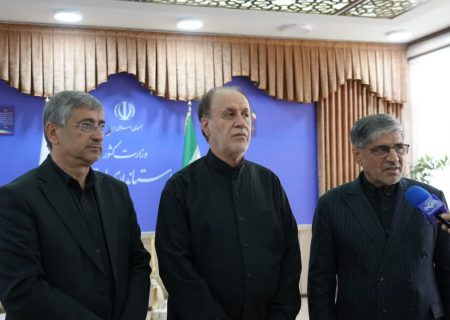 تقدیر نماینده کوهدشت و رومشکان از برگزاری شایسته مراسم وداع با رهبر شهید در استانداری لرستان